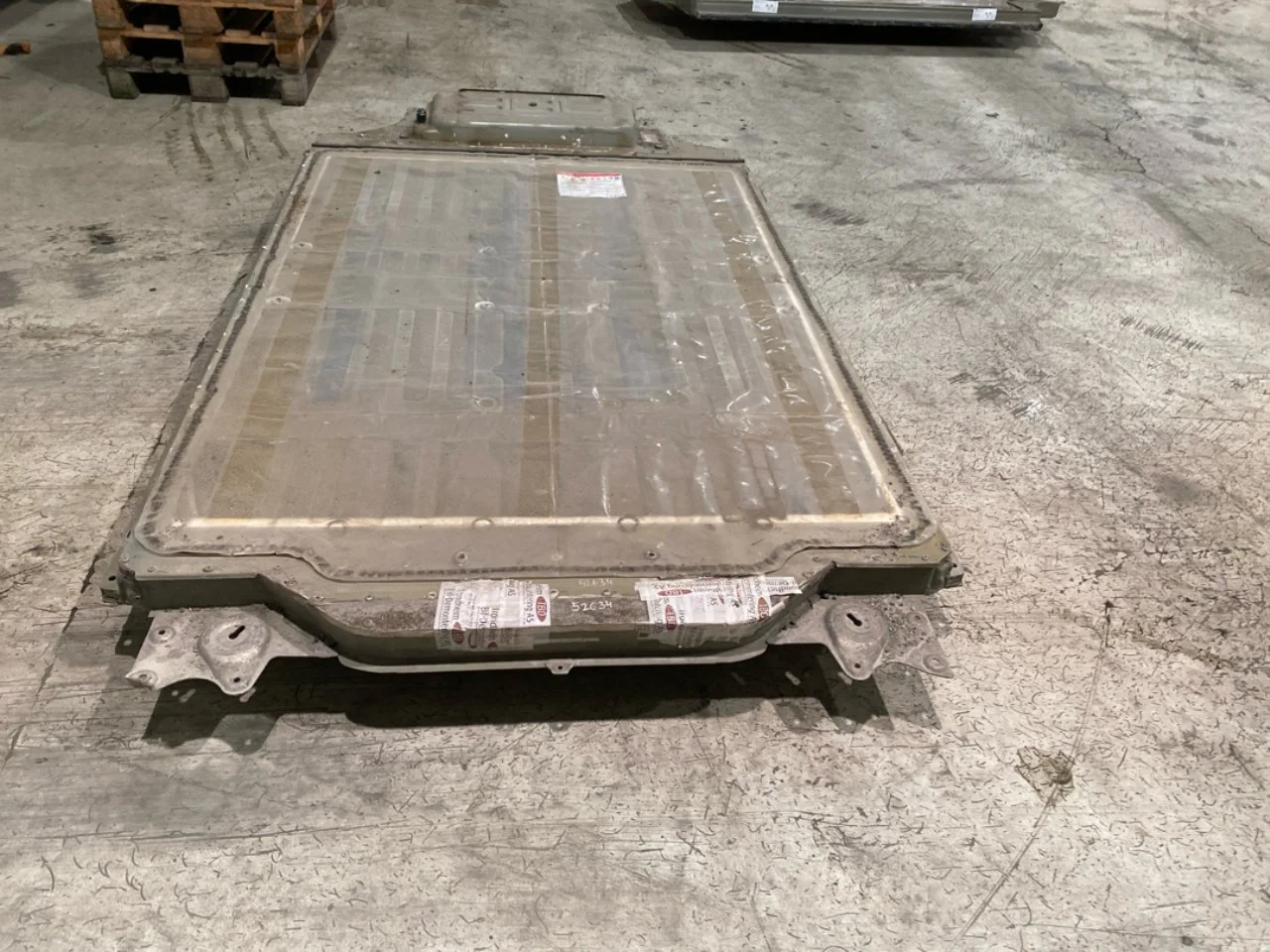 Tesla MODEL S 2013- High-voltage battery view 2