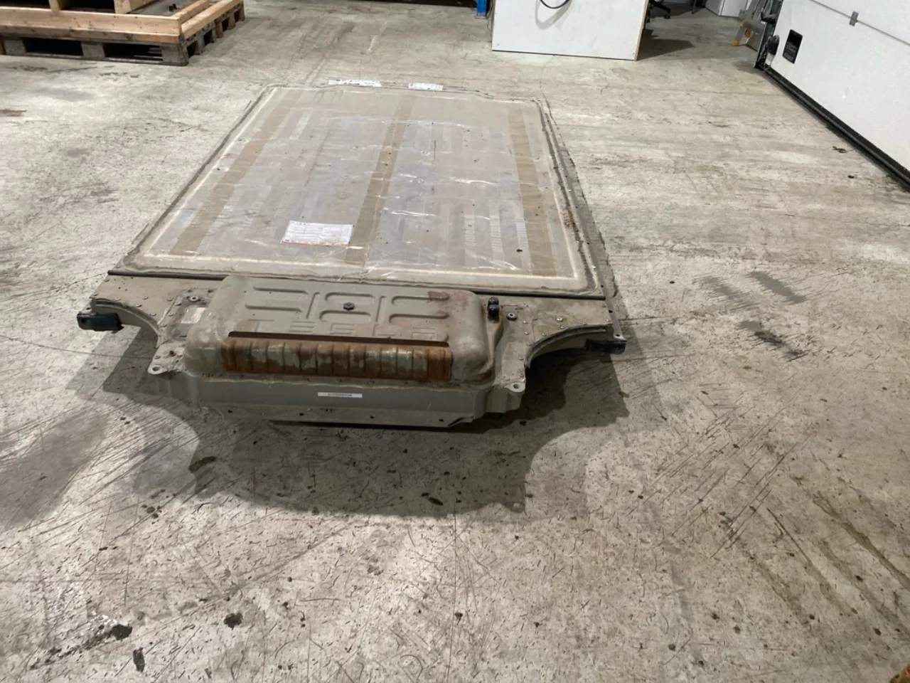 Tesla MODEL S 2013- High-voltage battery view 4