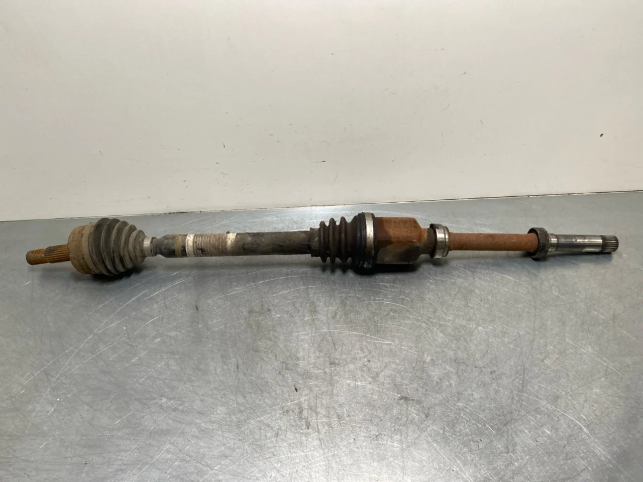 Peugeot 2008/E-2008 2020-> Front right driveshaft