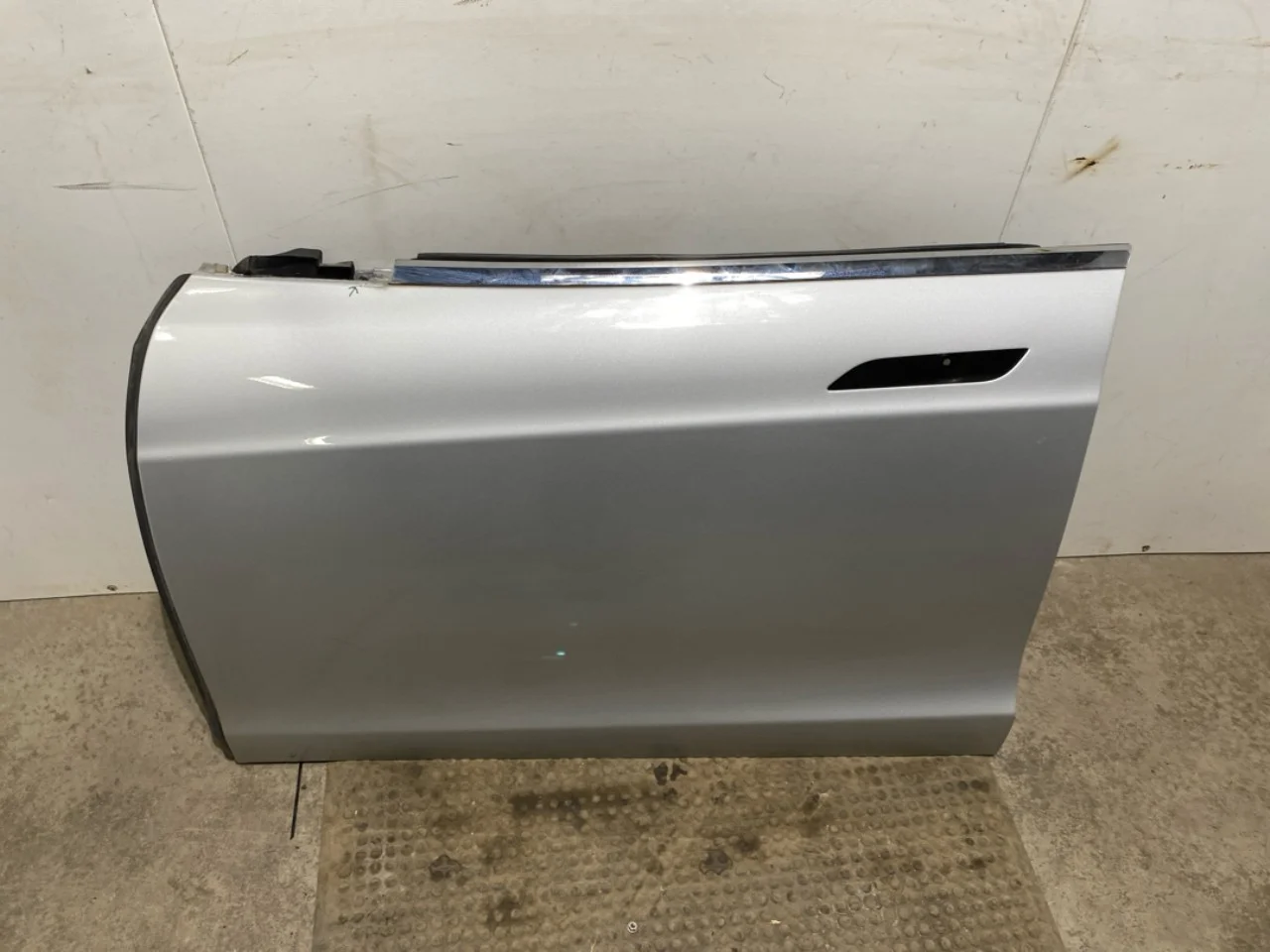 Tesla MODEL S 2013- Ajtó, 4 ajtós, első, bal