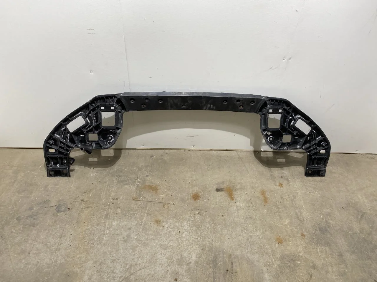Jaguar I-PACE 2018- Upper front panel view 2