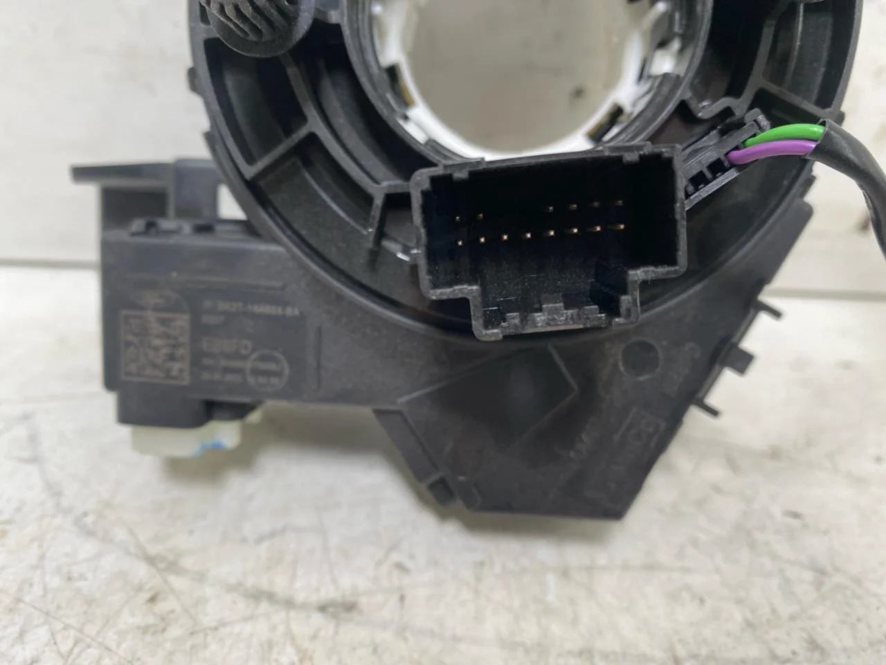 Ford E-TRANSIT 2022- Airbag clock spring view 2