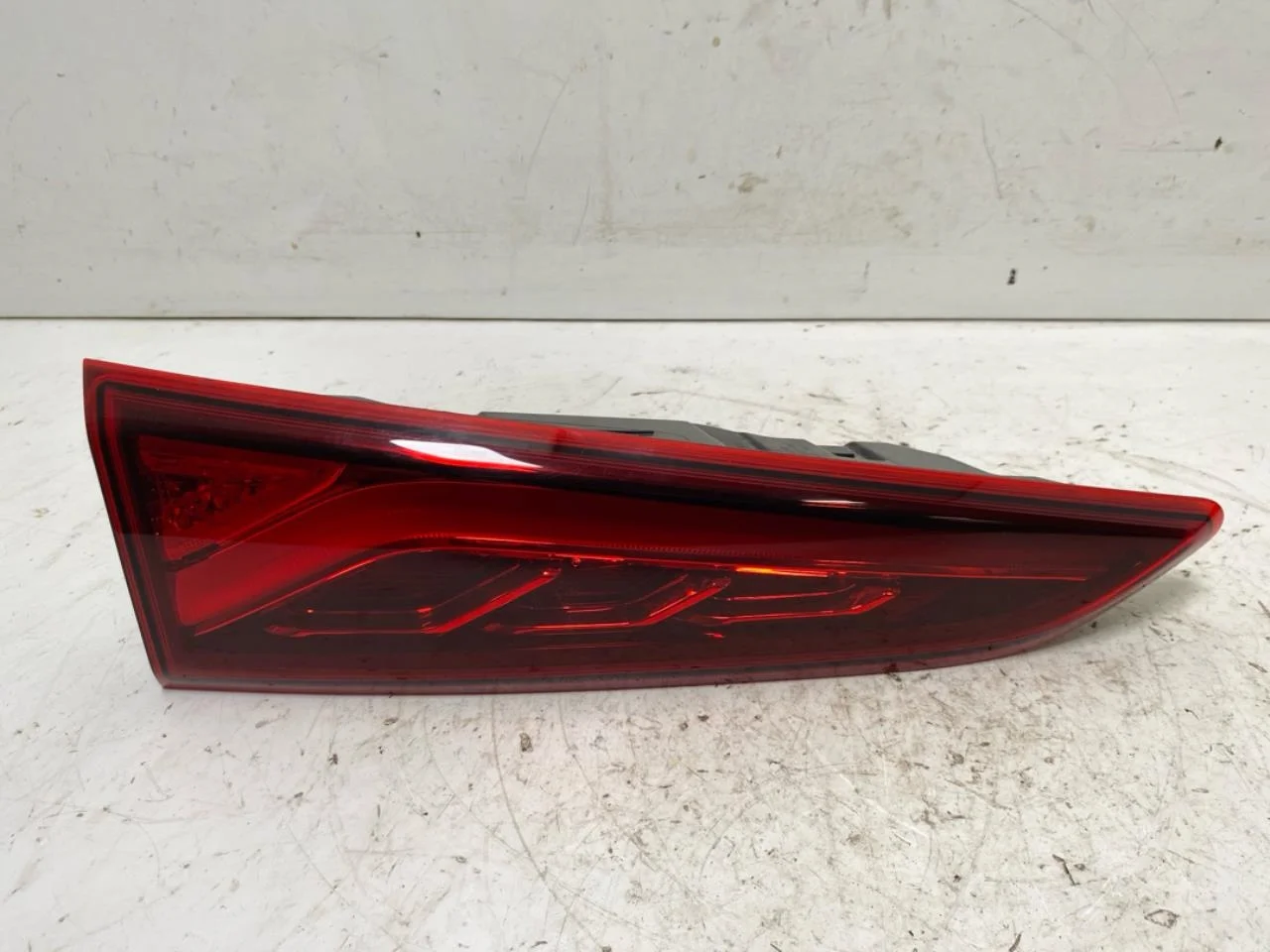 Hyundai KONA / ELECTRIC 2018-23 Rear light, left, on tailgate (inner)