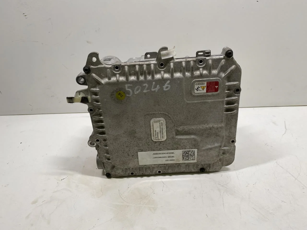 Volkswagen ID.5 2022- Invertor, 12-220V vedere 3