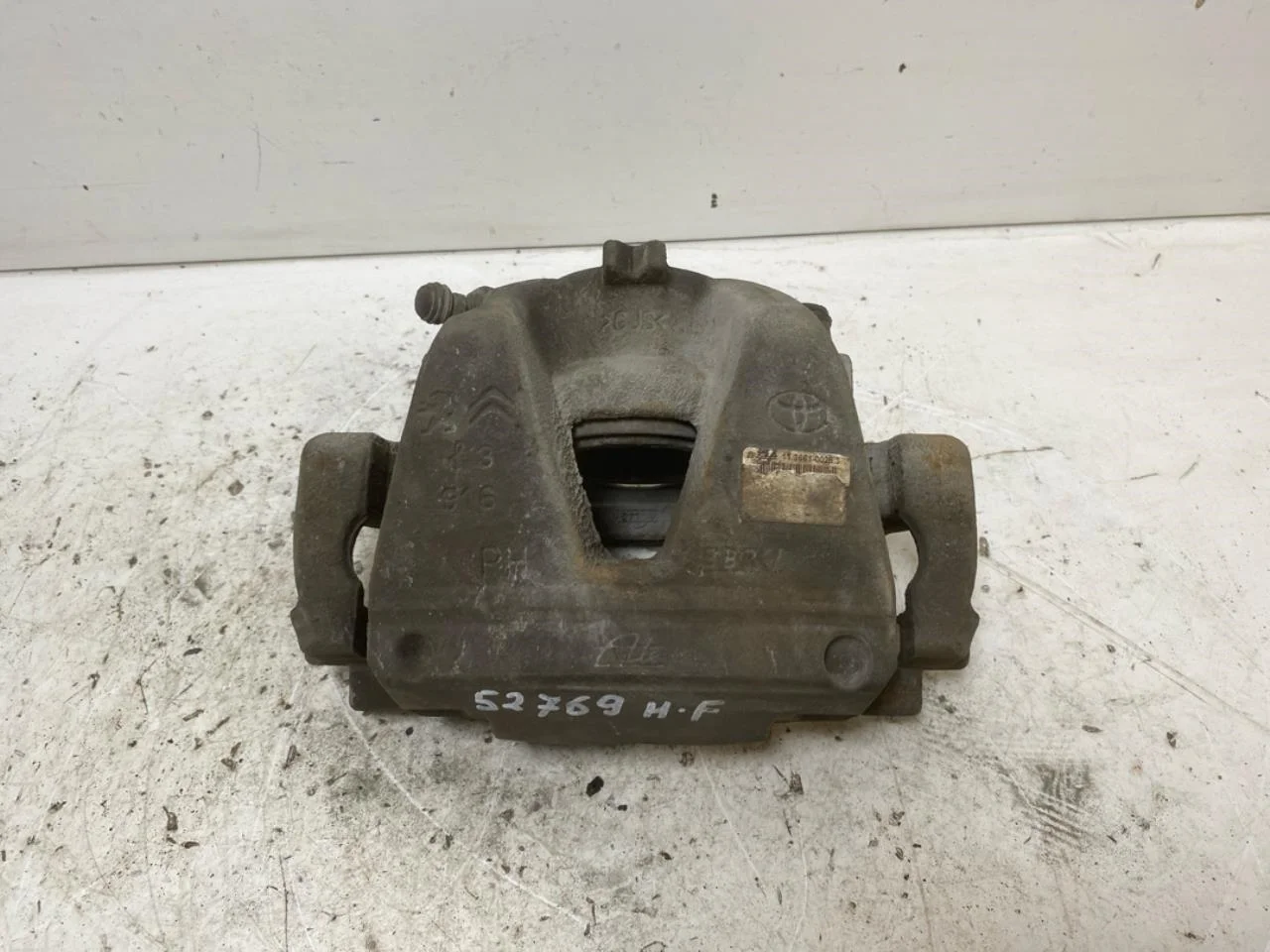 Peugeot EXPERT/E-EXPERT 2017-> Front right brake caliper view 2