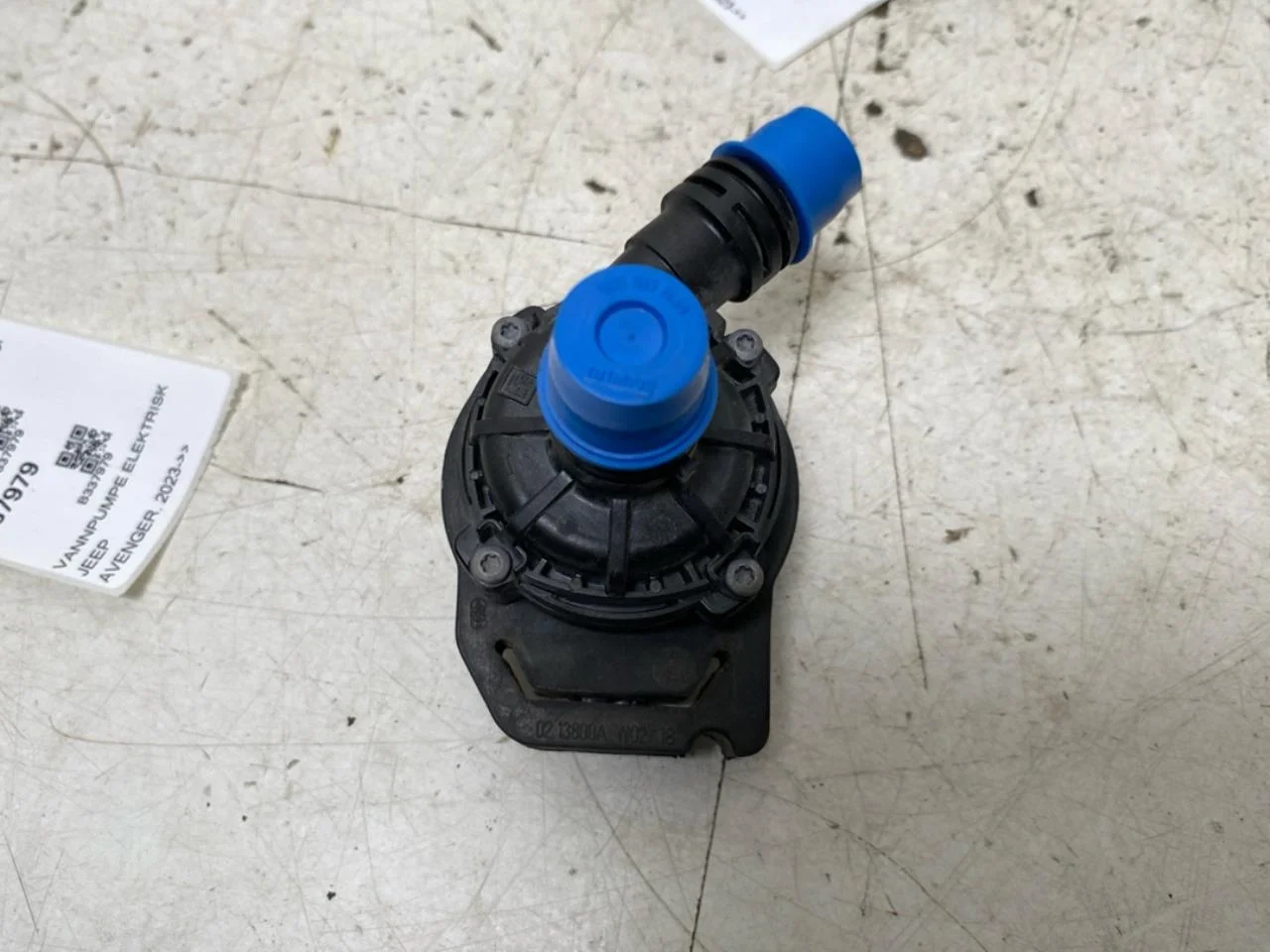 Jeep AVENGER 2023- Circulation pump