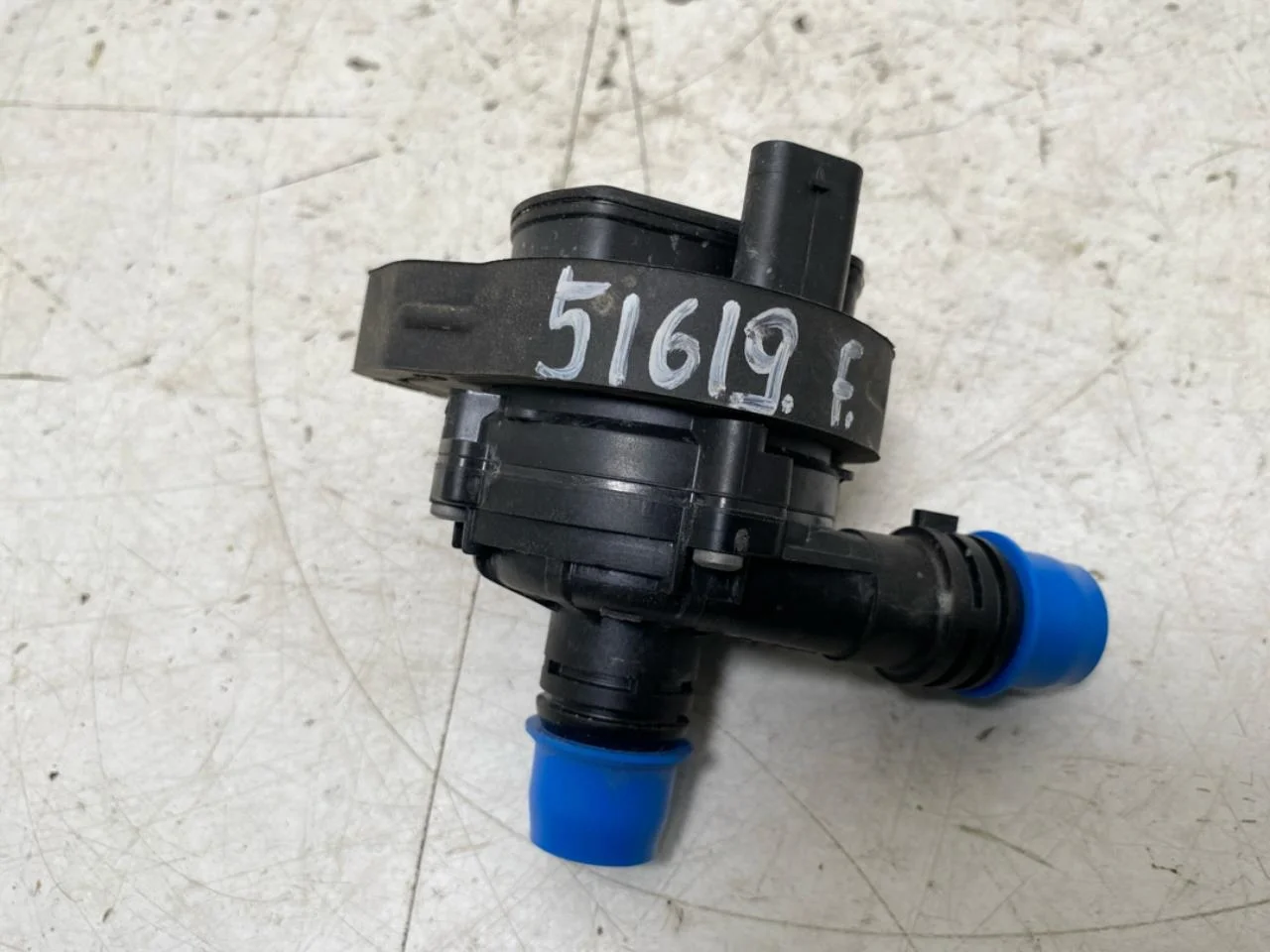 Jeep AVENGER 2023- Circulation pump view 4