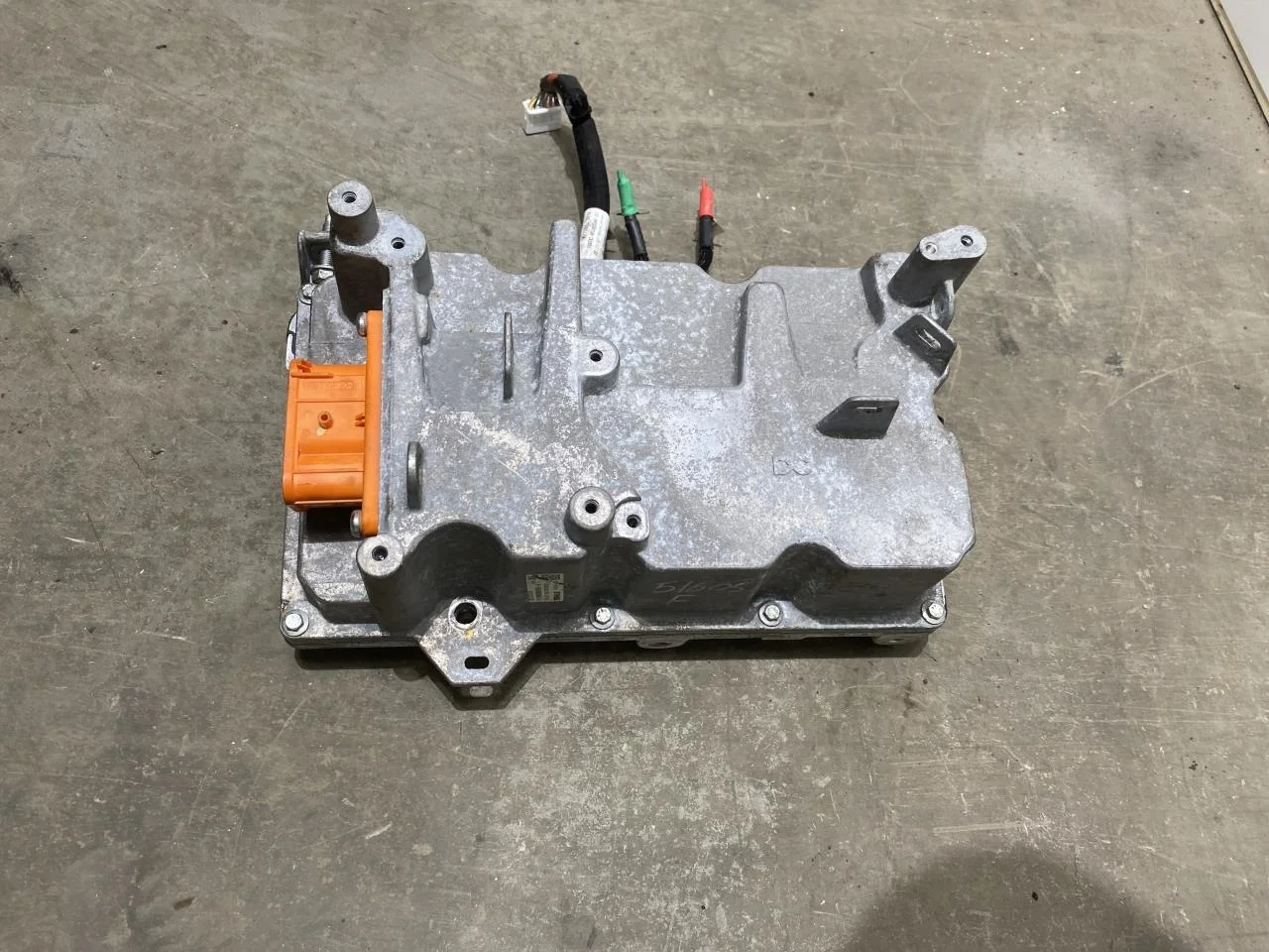 Renault ZOE/E- TECH 2013--> Inverter, 12-220V