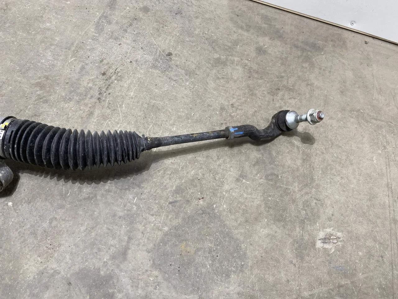 Ford MUSTANG MACH-E 2021- Hydraulic power steering rack view 2