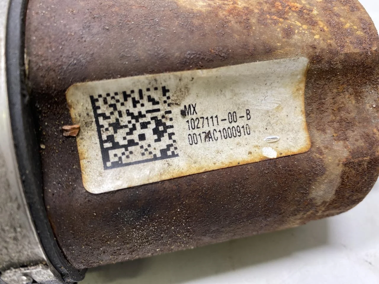 Tesla MODEL X 2016- Front left driveshaft view 4