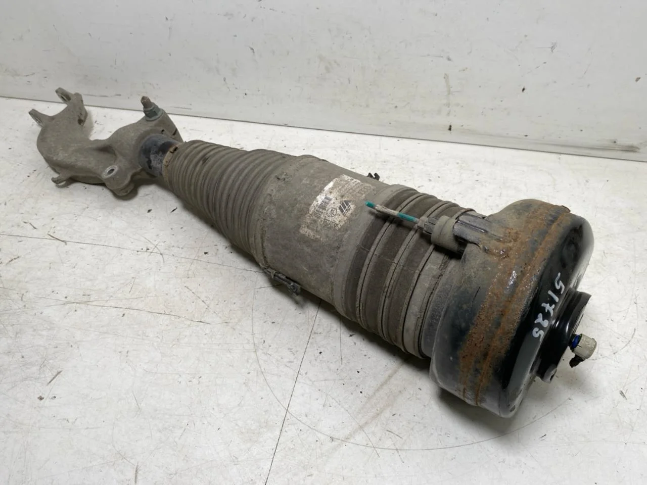 Audi E-TRON, S GE 2019- Strut assembly, front right