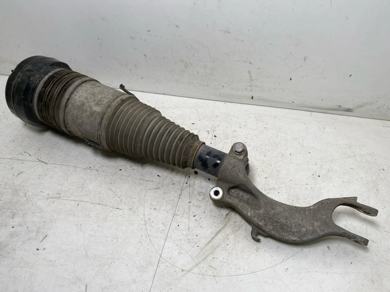 Audi E-TRON, S GE 2019- Strut assembly, front right view 2