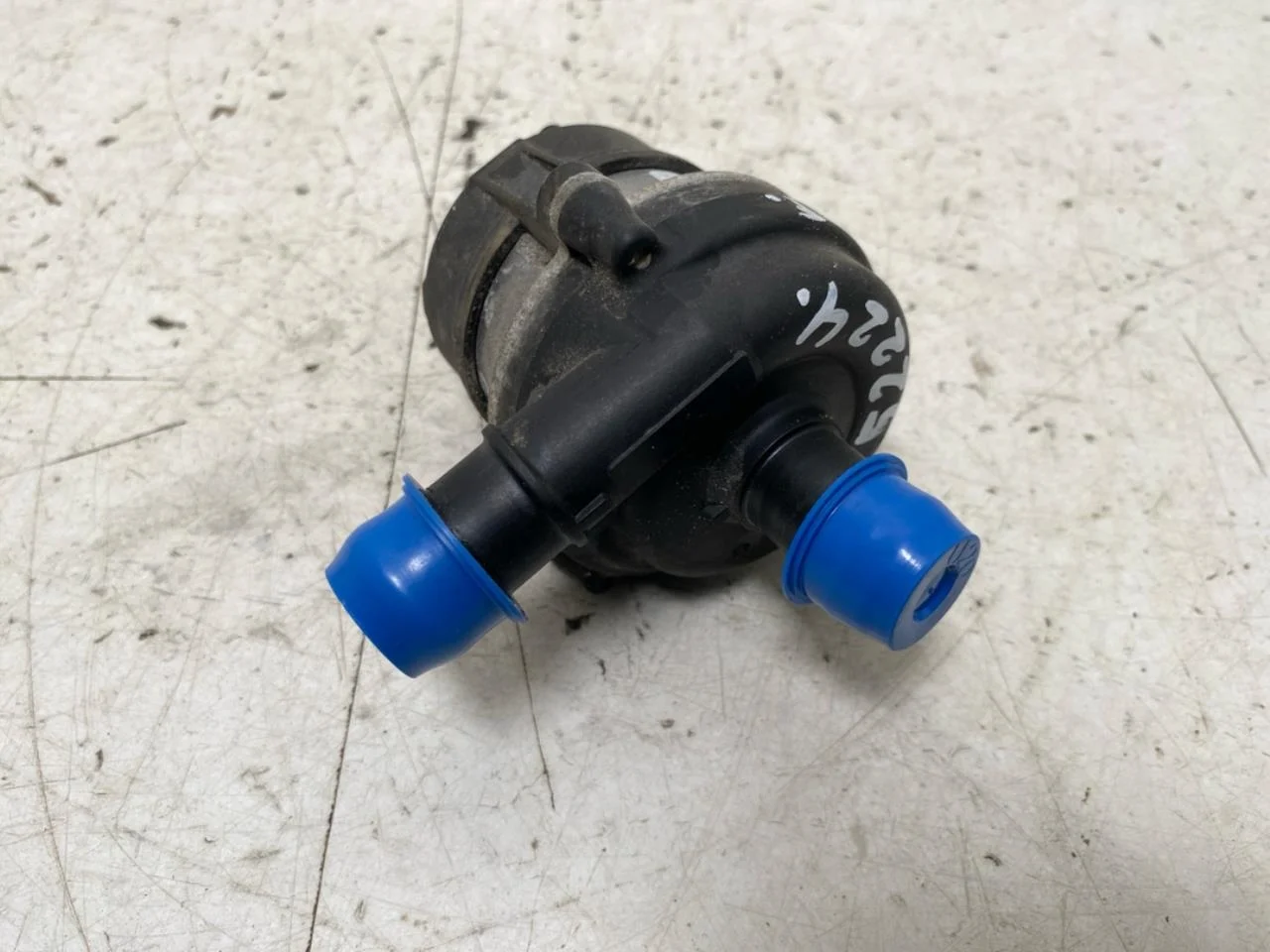 Jaguar I-PACE 2018- Circulation pump