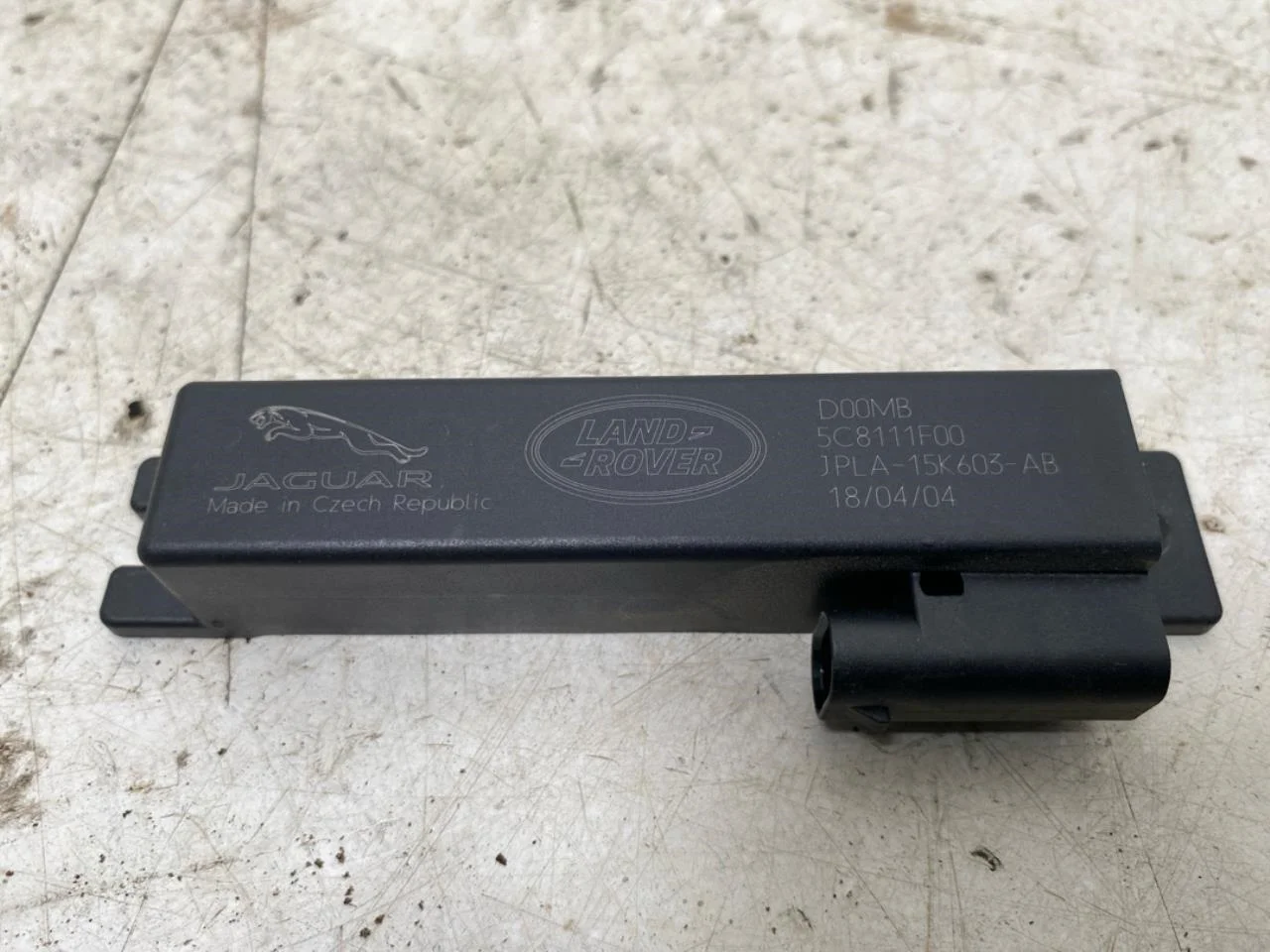 Jaguar I-PACE 2018- Antenna amplifier