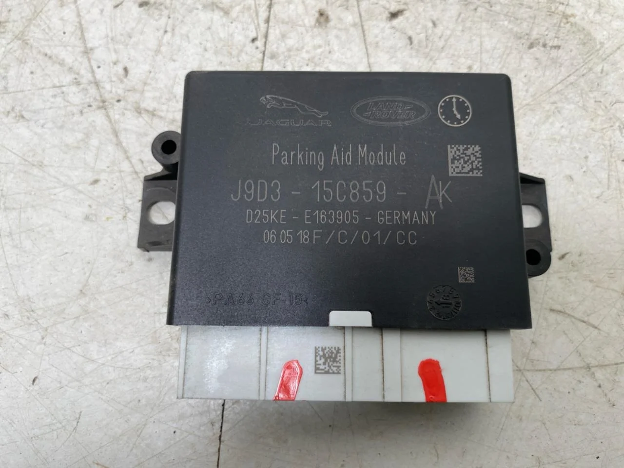 Jaguar I-PACE 2018- Control unit, parking assist