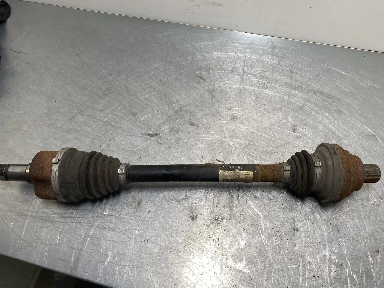 Volkswagen ID.4 2021- Féltengely, hátsó, bal