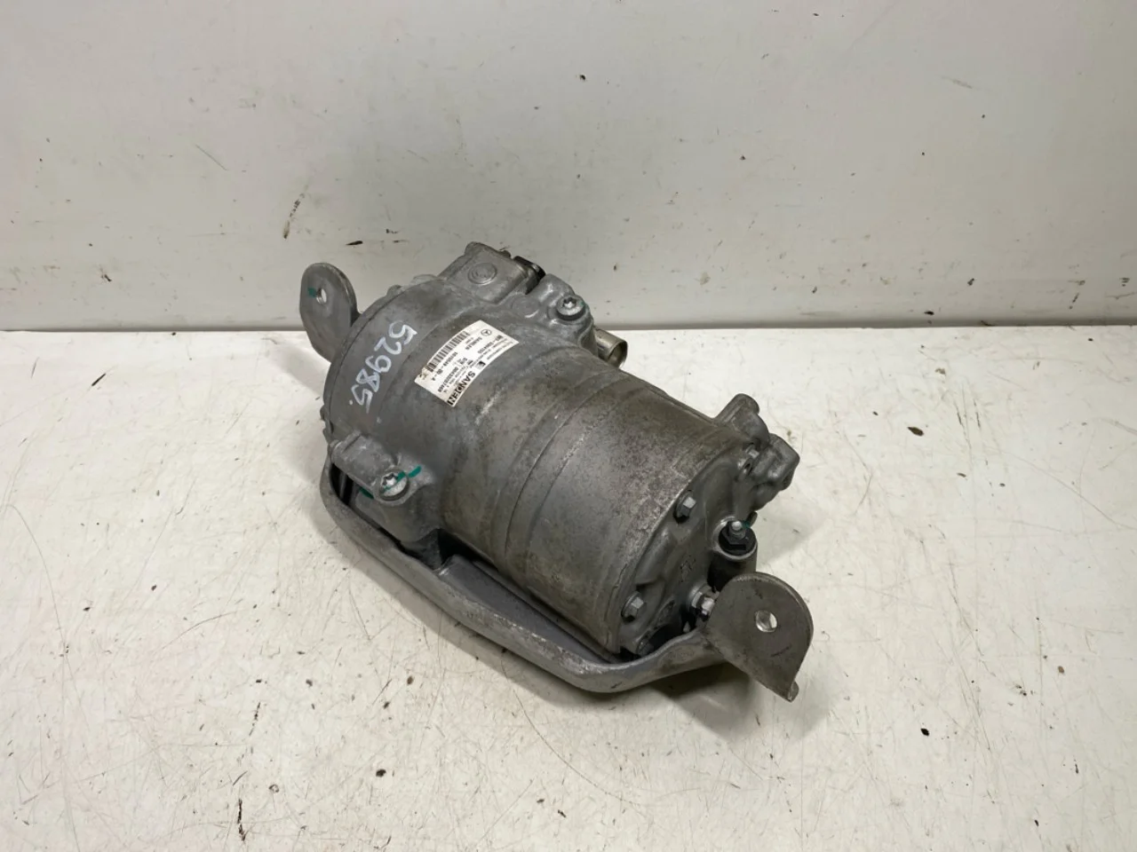 Mercedes B 180-200 W246/W242 2012-19 Klímakompresszor view 2