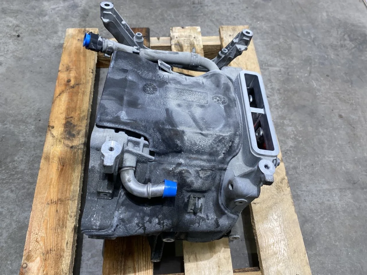 BMW I3 I01 2013-22 Elektromos motor, hátsó nézet 4