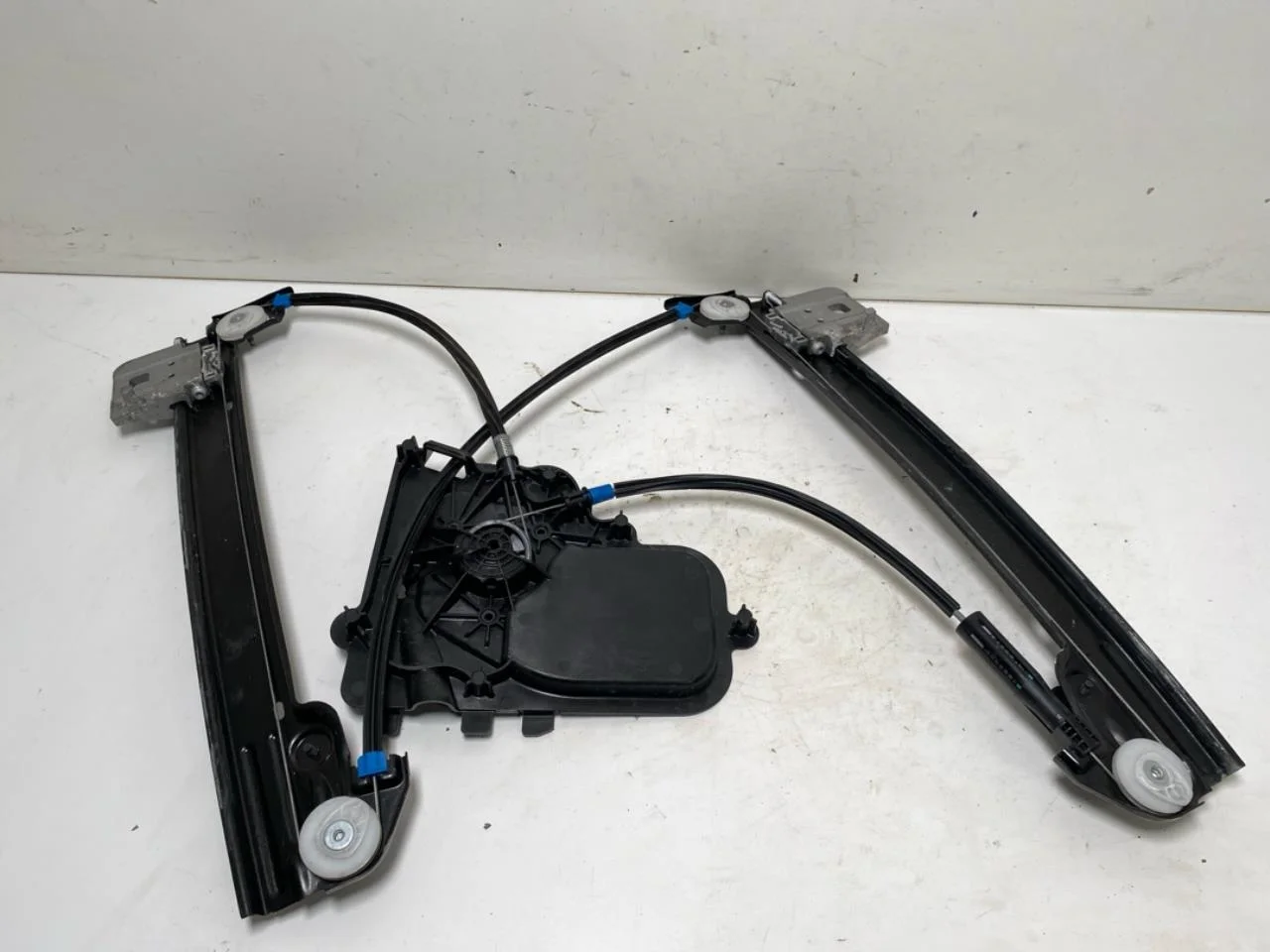 Tesla MODEL 3 2017--> Elektromos ablakemelő, komplett