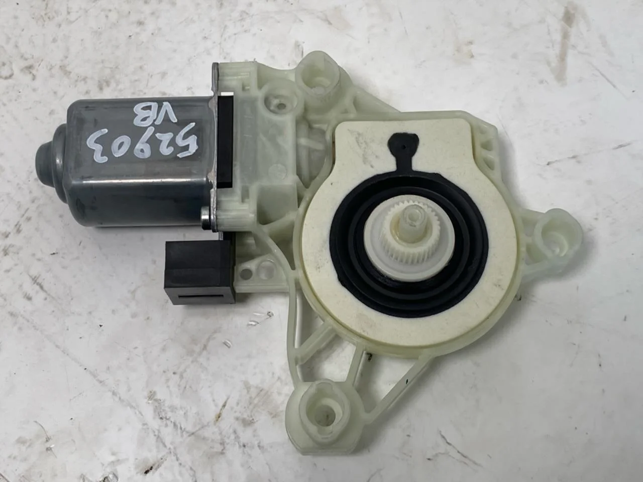 Volkswagen ID.4 2021- Ablakemelő motor