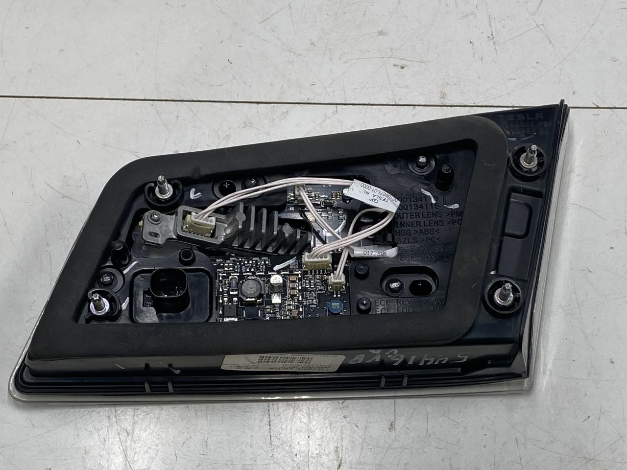 Tesla MODEL S 2013- Rear light, left, on tailgate (inner) view 2