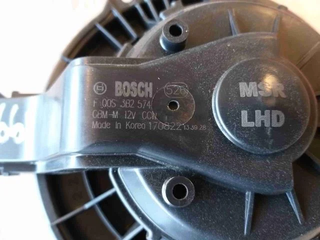 Tesla MODEL S 2013- Fűtésventilátor motor nézet 2