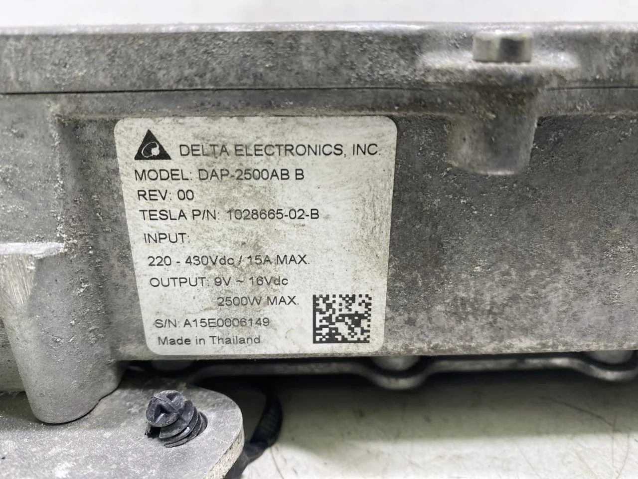 Mercedes B 180-200 W246/W242 2012-19 Feszültségátalakító, akkumulátor nézet 3