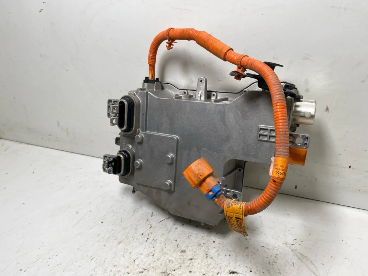 Hyundai KONA / ELECTRIC 2018-23 Invertor, 12-220V vedere 3