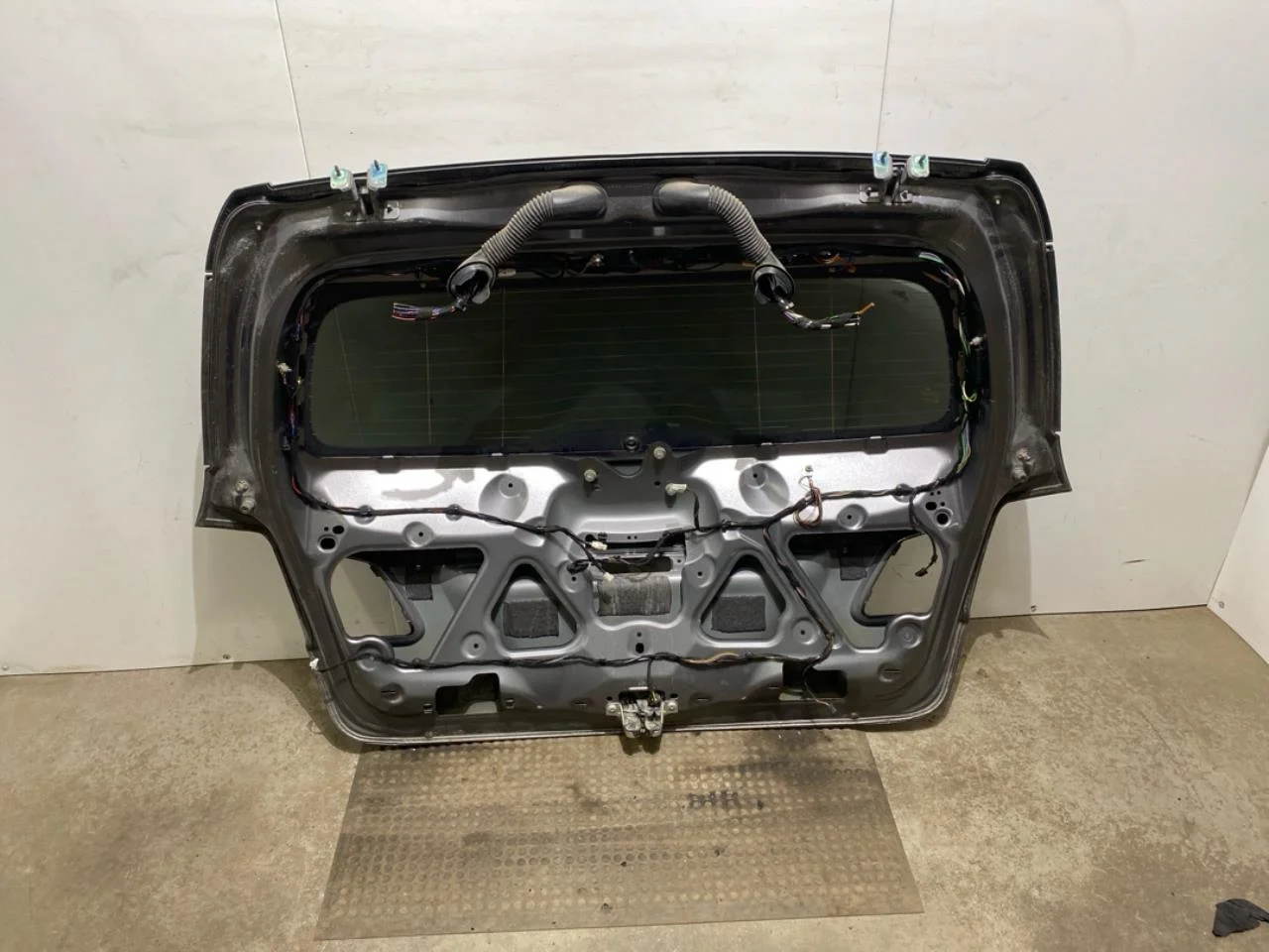 Mercedes B 180-200 W246/W242 2012-19 Csomagtérajtó, kombi vedere 4