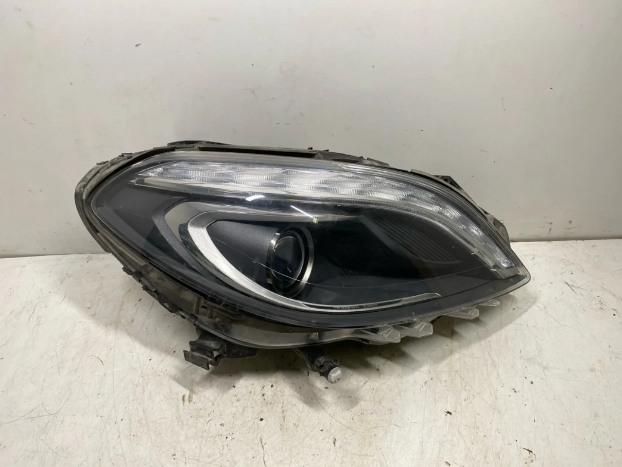 Mercedes B 180-200 W246/W242 2012-19 Fényszóró, jobb