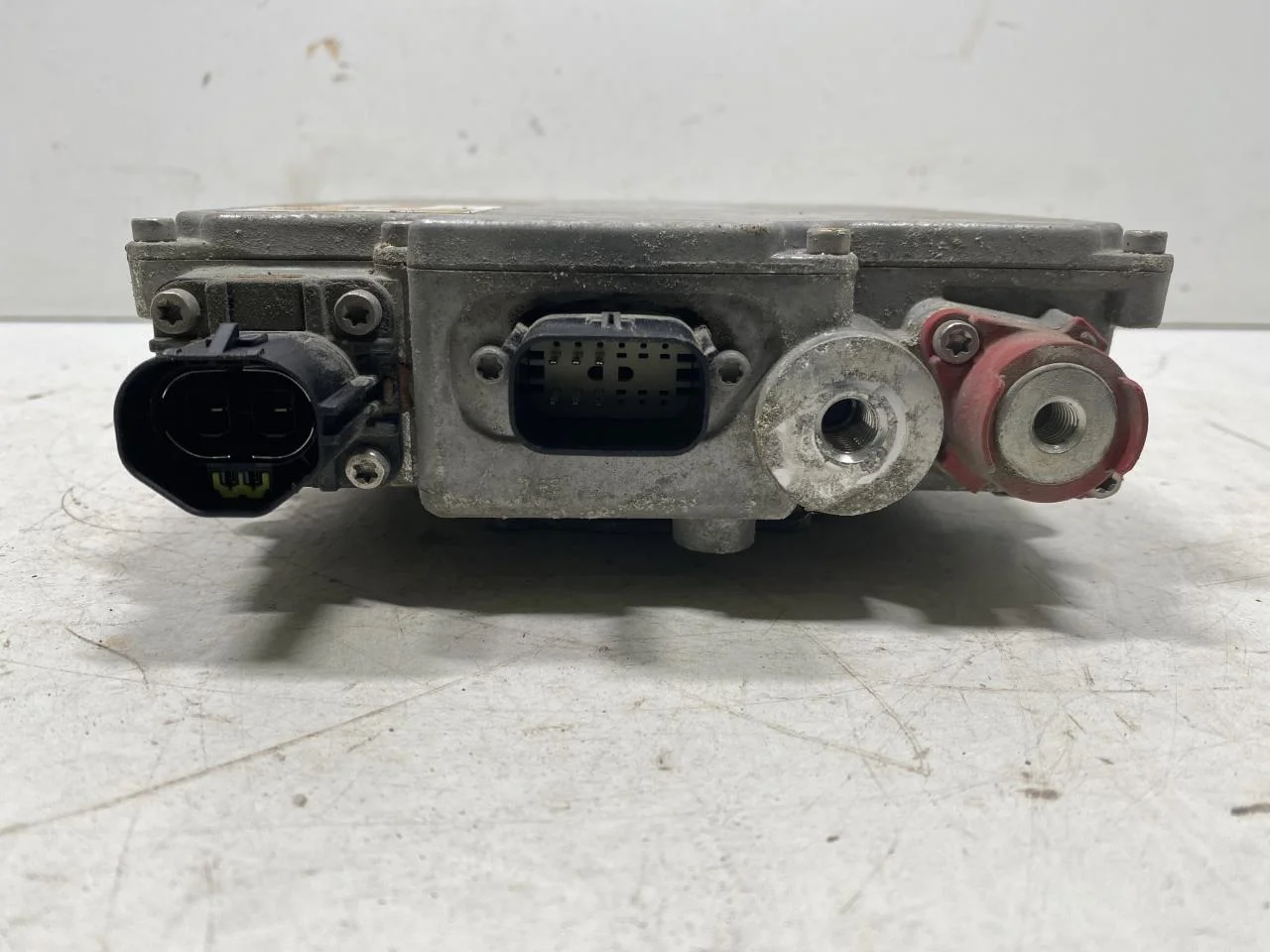 Mercedes B 180-200 W246/W242 2012-19 Feszültségátalakító, akkumulátor vedere 2