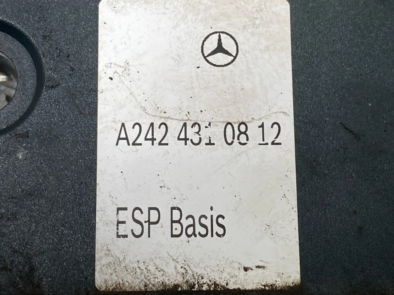 Mercedes B 180-200 W246/W242 2012-19 ABS hydraulic unit view 3