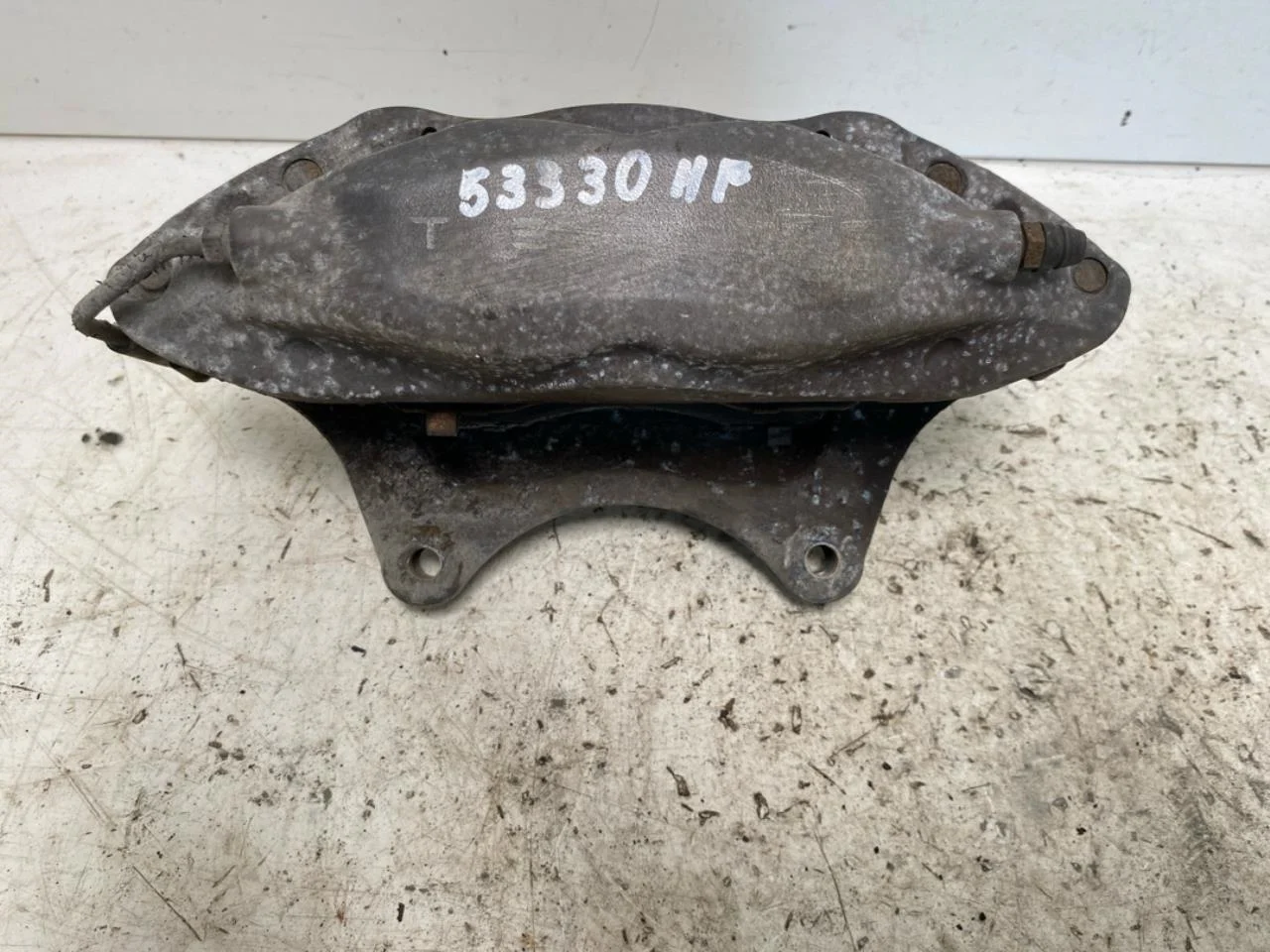 Tesla MODEL S 2013- Front right brake caliper