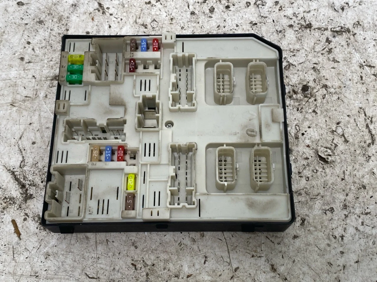 Renault ZOE/E- TECH 2013--> Fuse box / electrical center