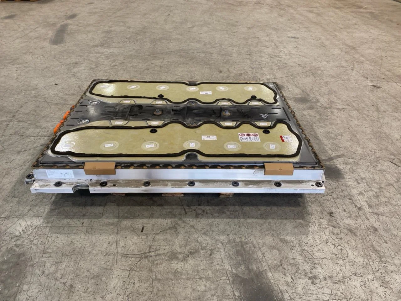 Volkswagen ID BUZZ/CARGO 2022- High-voltage battery