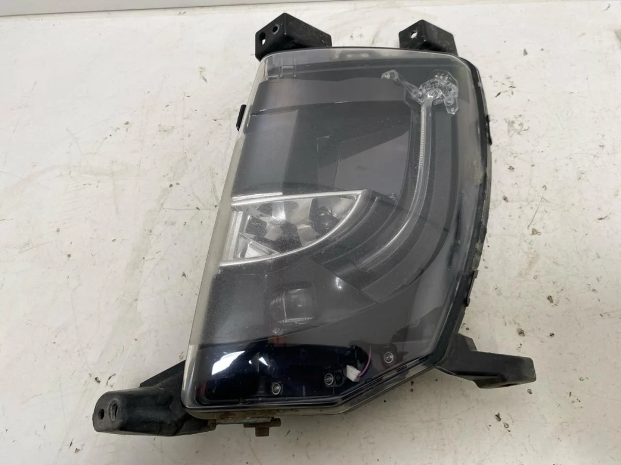 Tesla MODEL S 2013- Cornering / fog lamp