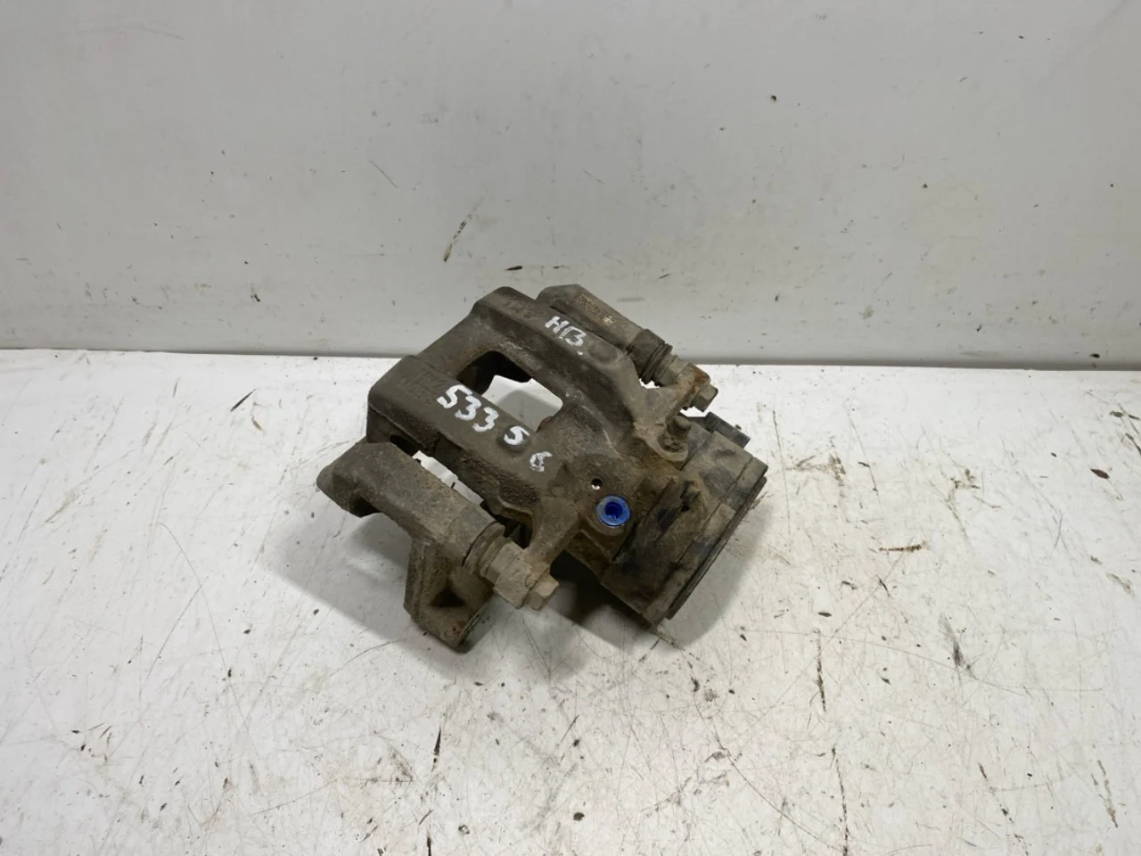 Hyundai IONIQ 5 NE 2022- Rear right brake caliper view 2