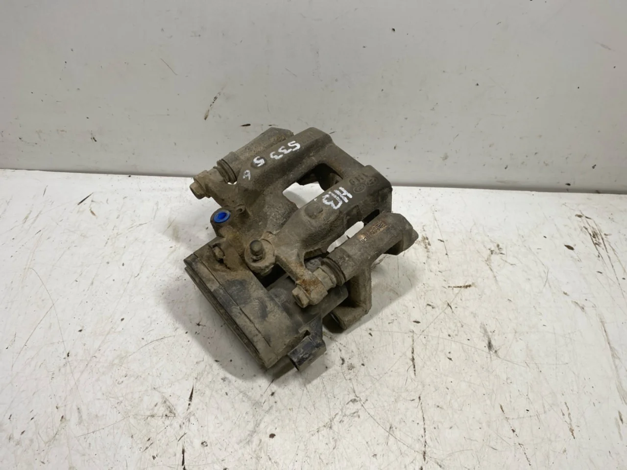 Hyundai IONIQ 5 NE 2022- Rear right brake caliper view 3