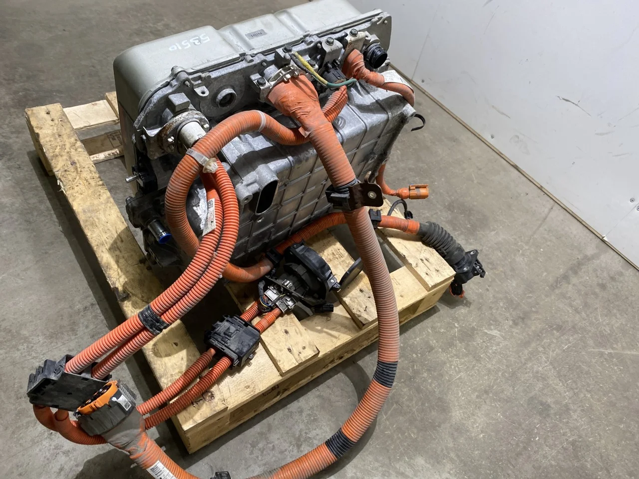 Nissan LEAF 2011-17 Battery charger