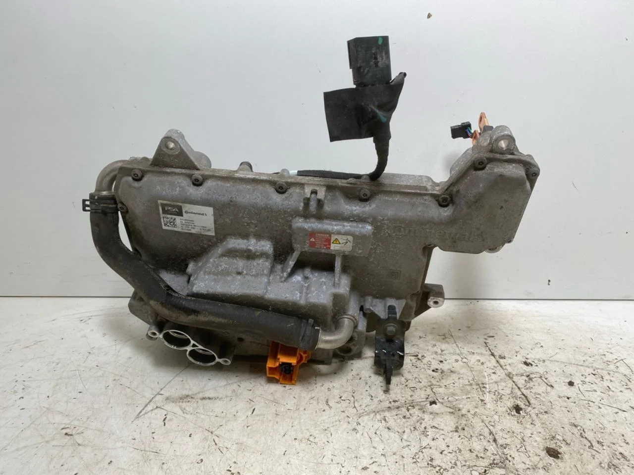 Citroen SPACETOURER/E-SPACETOURER 2016- Inverter, 12-220V nézet 2
