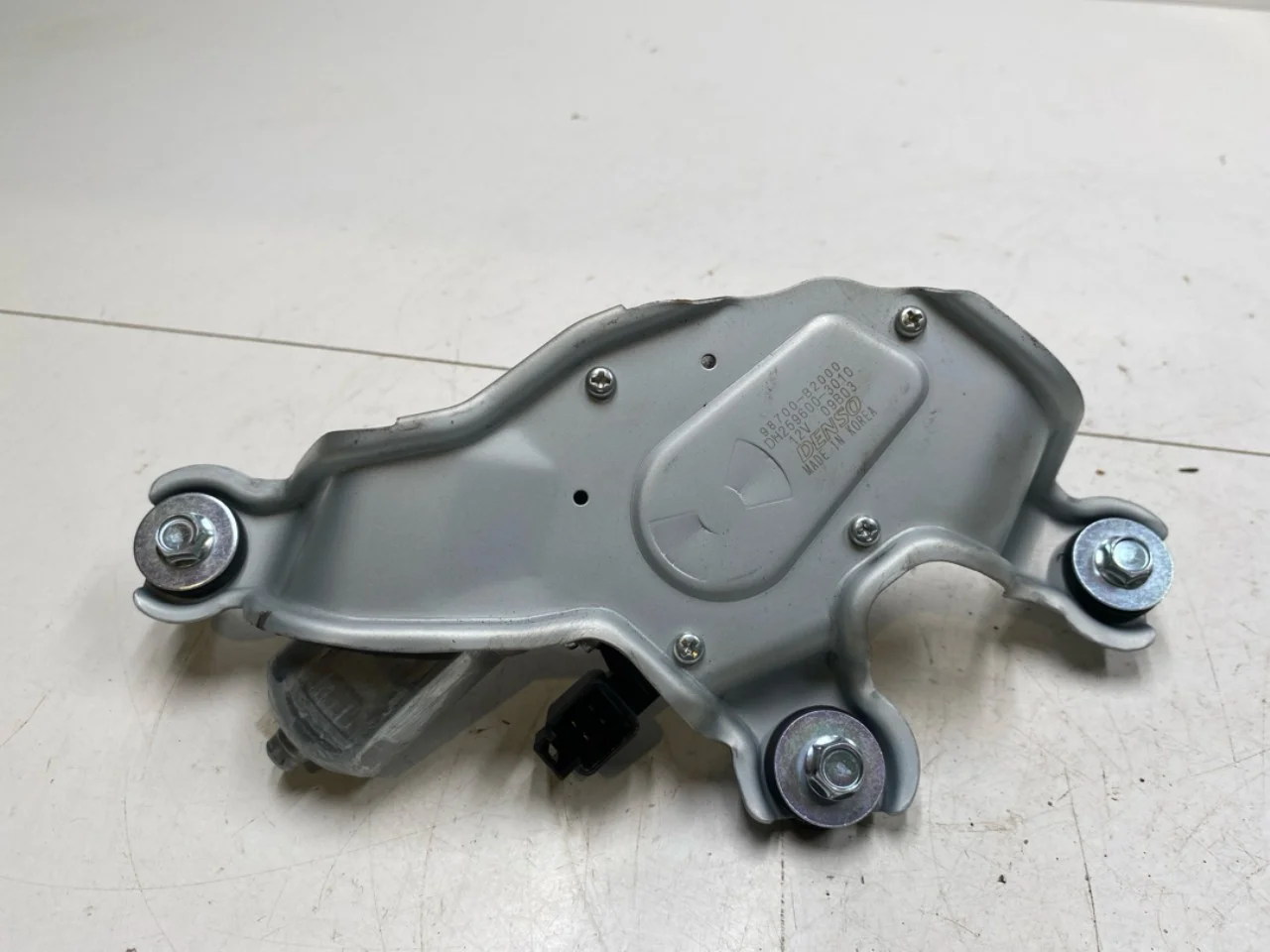 Kia SOUL 2009- Ablaktörlő motor, csomagtérajtó vedere 2