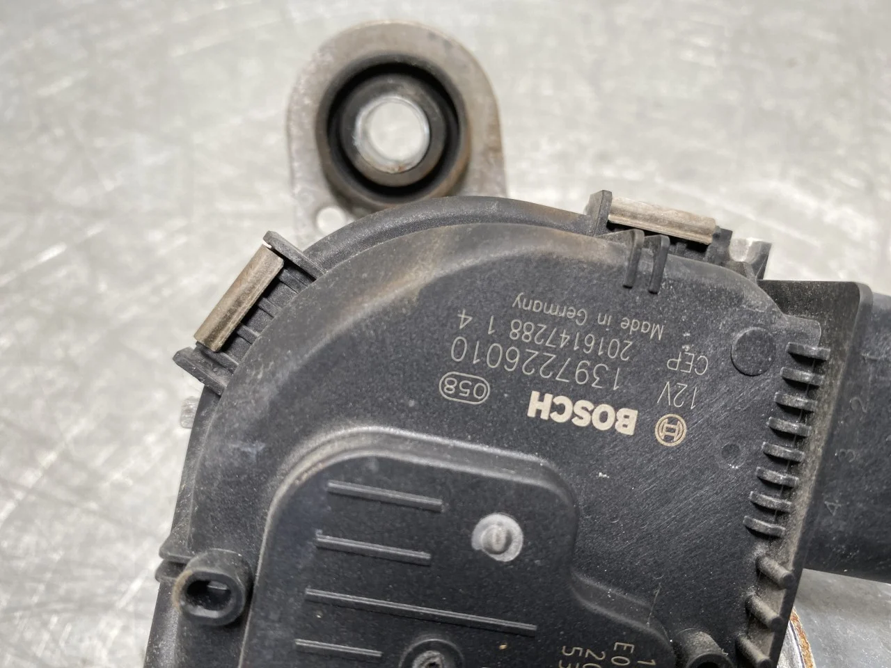 Volkswagen ID.3 2021- Ablaktörlő motor, szélvédő view 3