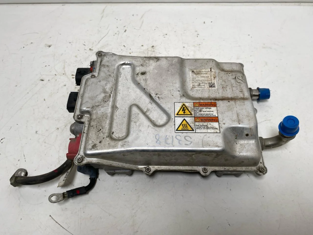 Tesla MODEL S 2013- Voltage converter, battery