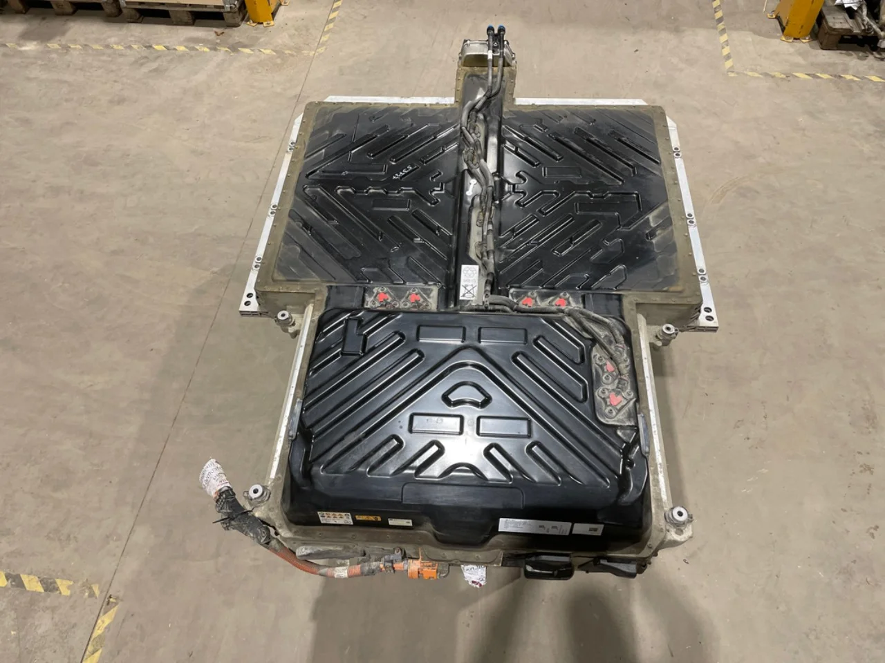 Mercedes EQA H243 2021- Nagyfeszültségű akkumulátor