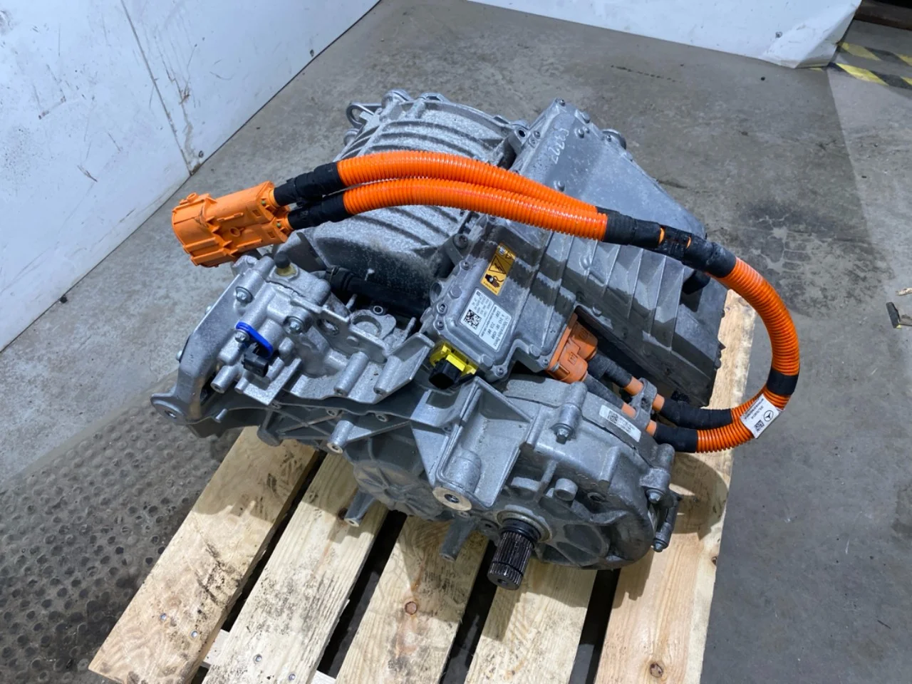 Mercedes EQA H243 2021- Elektromos motor, első vedere 2