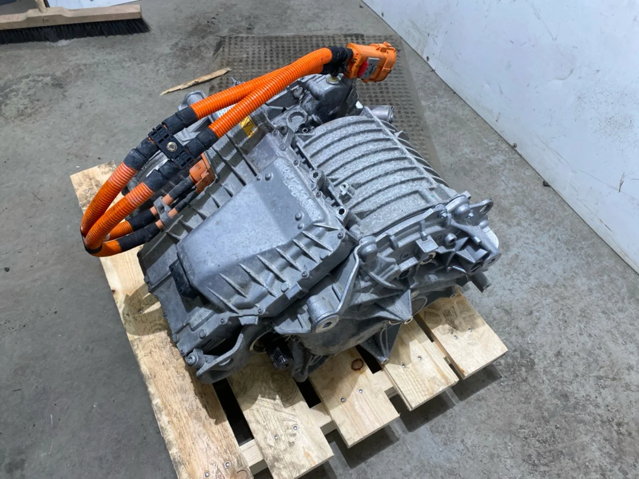 Mercedes EQA H243 2021- Elektromos motor, első vedere 3