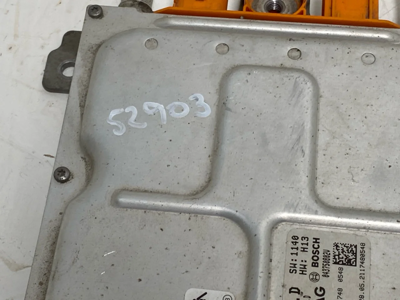Volkswagen ID.4 2021- Voltage converter, battery view 3