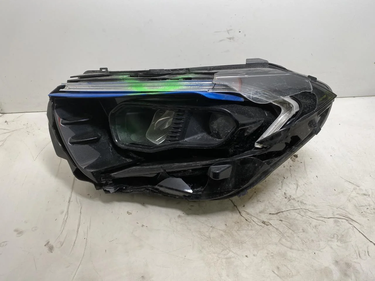 Mercedes EQA H243 2021- Fényszóró, bal