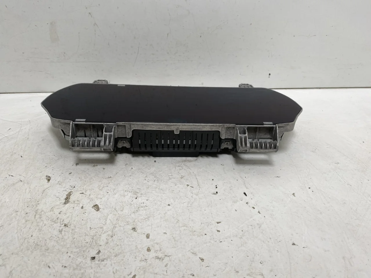 Renault ZOE/E- TECH 2013--> Instrument cluster assembly view 3