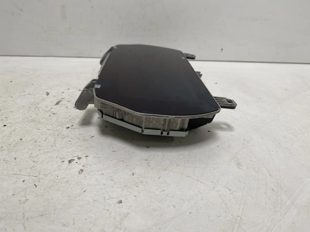 Renault ZOE/E- TECH 2013--> Instrument cluster assembly view 4